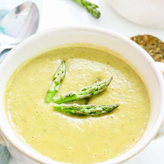 Creamy Vegan Asparagus Soup