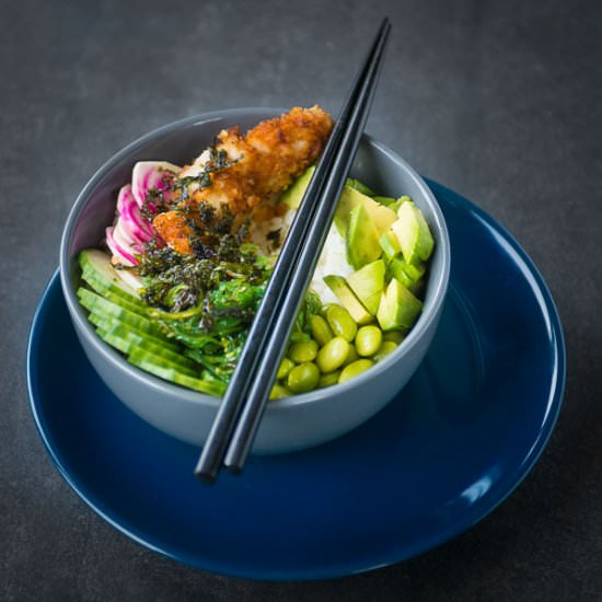 Sushi bowl with crispy chicken