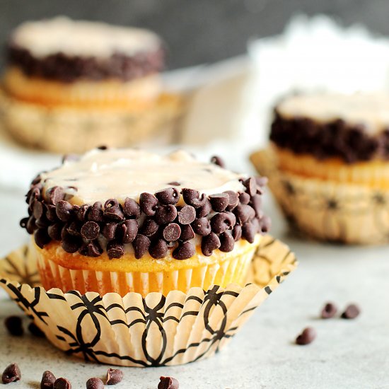 chocolate filled vanilla cupcakes