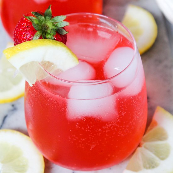 Strawberry Lemonade Cocktails