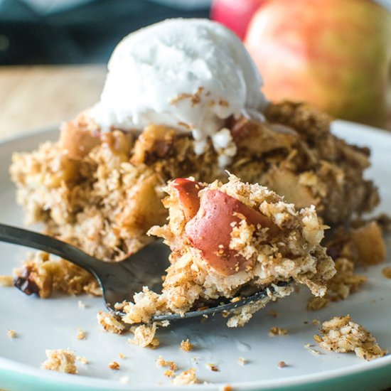 Apple Crumble Baked Oats