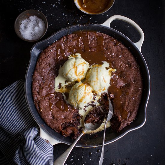 choc chip skillet cookie