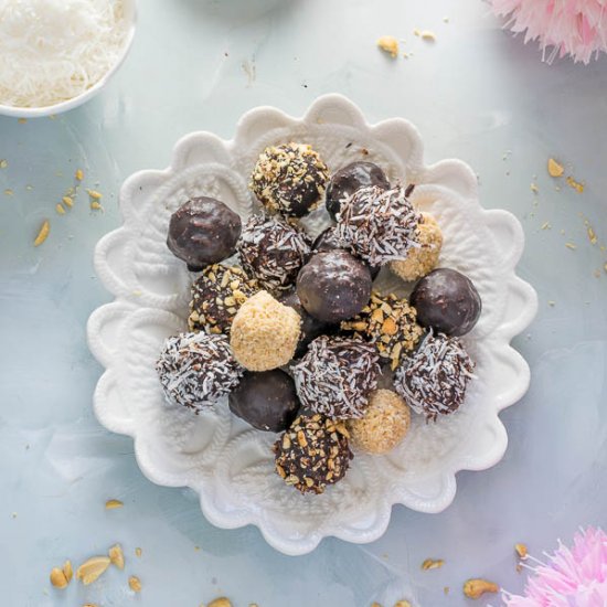 No-Bake Chocolate Coconut Balls