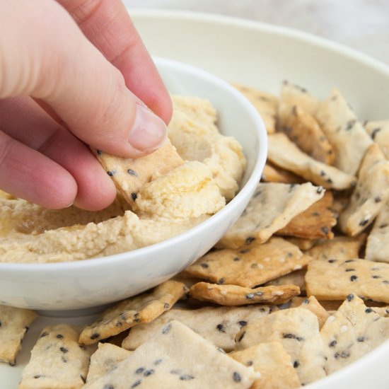 Black & White Sesame Crackers