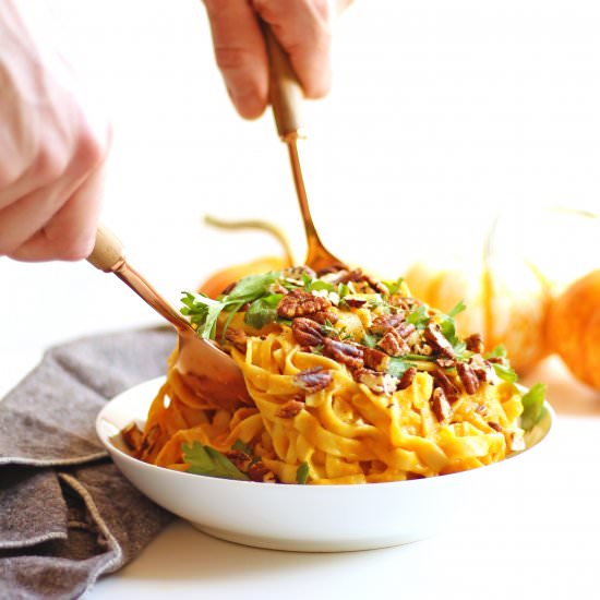 Skinny pumpkin fettuccine alfredo