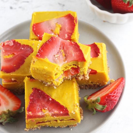 Strawberry Turmeric Fudge