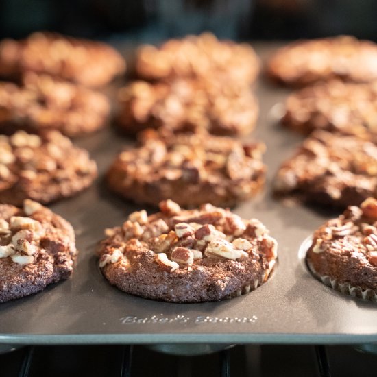 Healthy almond flour banana muffins