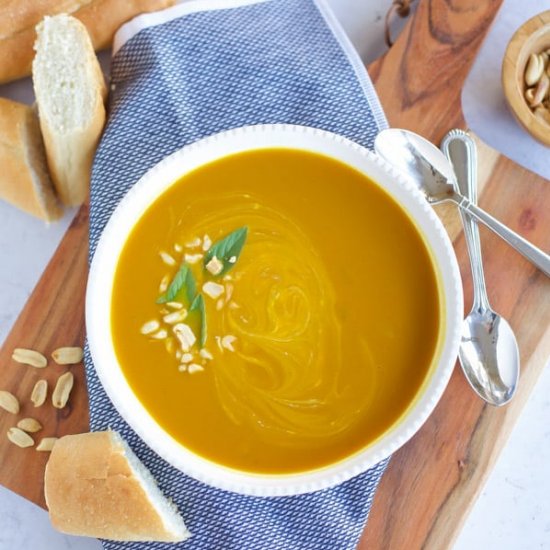 Instant Pot Curried Pumpkin Soup