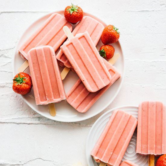 Creamy Strawberry Popsicles