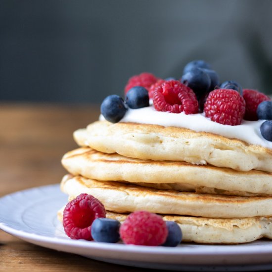 Fluffy Vegan Pancakes