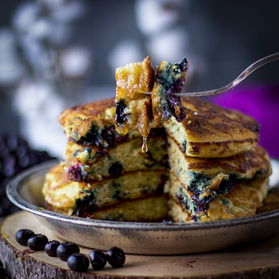 Fluffy Blueberry Pancakes