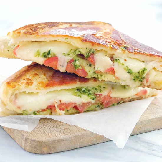 Pesto Grilled Cheese Sandwich