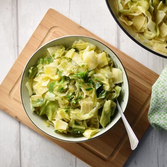 Polish Pasta with Cabbage (Lazanki)