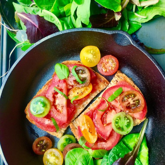 Spanish Garlic & Tomato Toast