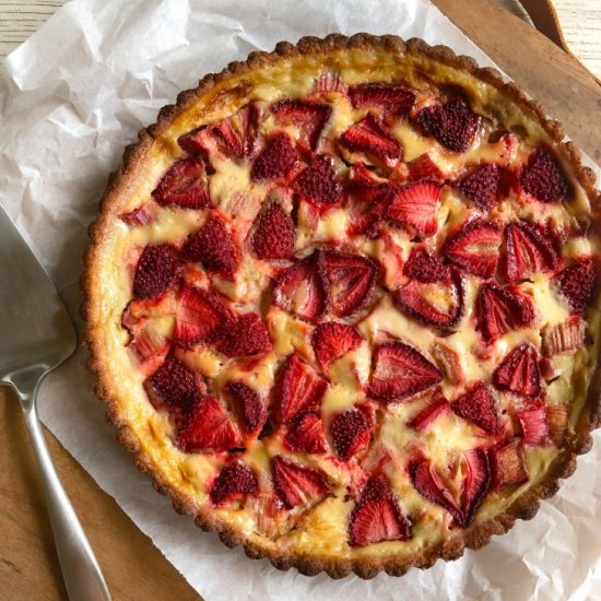 Rhubarb Strawberry Tart