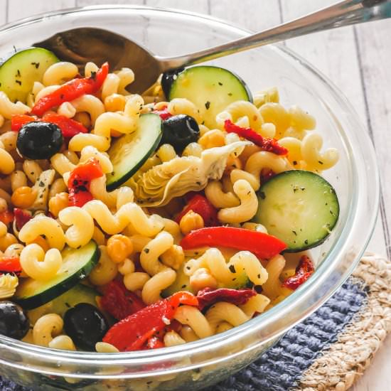 Mediterranean Vegan Pasta Salad