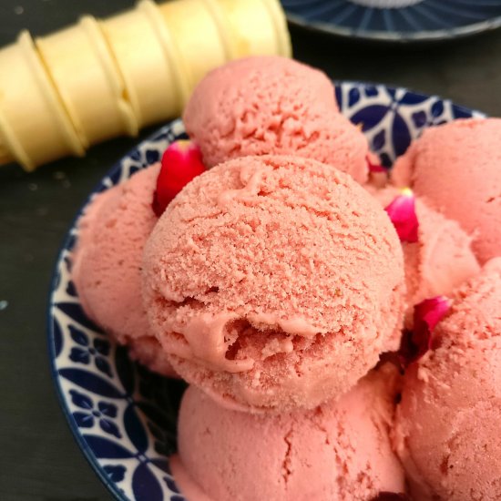 Strawberry Custard Ice Cream Recipe