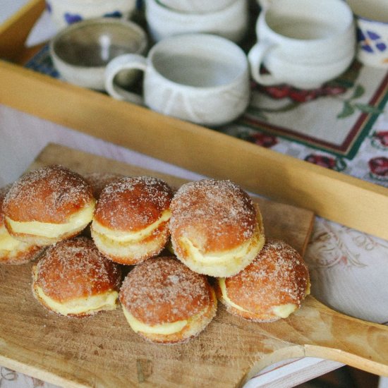 Portuguese donuts (bola de Berlim)