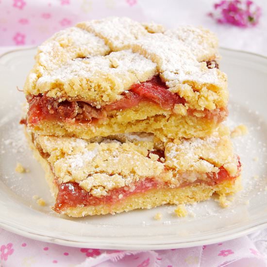 rhubarb shortbread cake