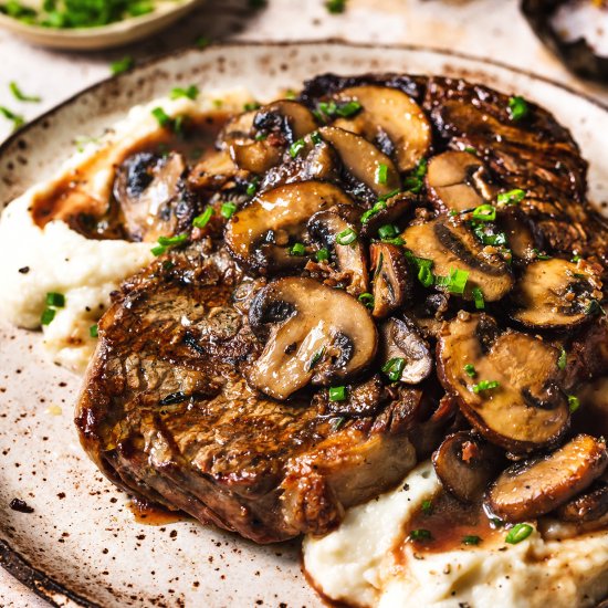 Grilled Rib-Eye Steak with Mushrooms