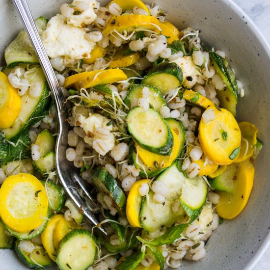 Barley salad with blue cheese