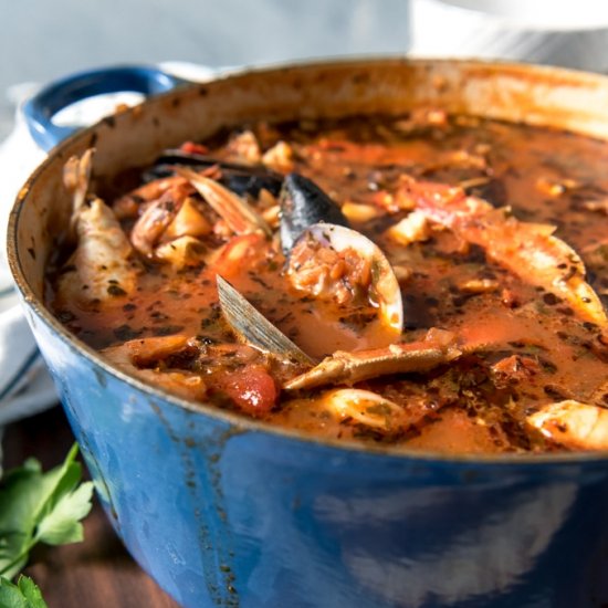 SAN FRANCISCO CIOPPINO SEAFOOD STEW