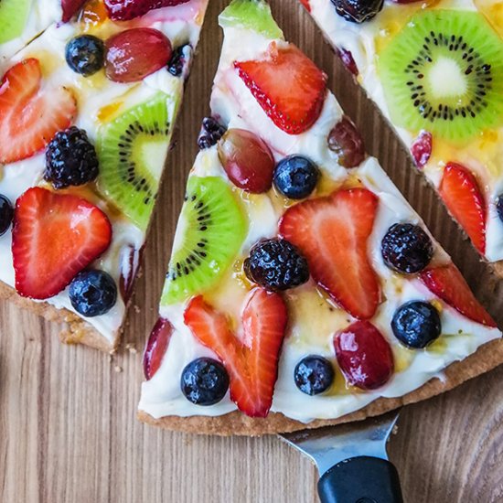 Fruit Pizza with Shortbread Crust