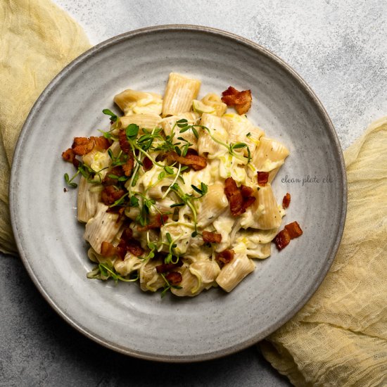 Rigatoni with Leeks & Bacon