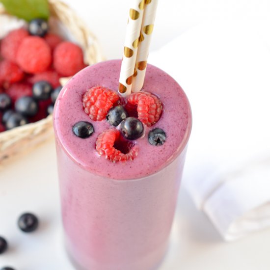 Frozen berry smoothie