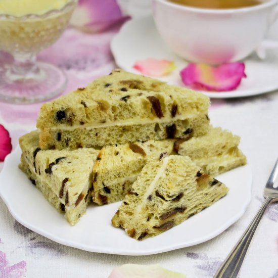 Raisin bread sandwiches