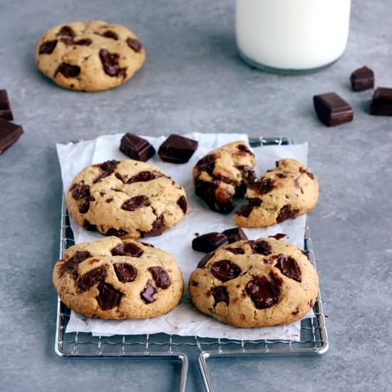 Perfect Vegan Chocolate Chip Cookie