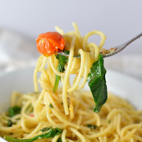 Spinach and Cherry Tomato Spaghetti