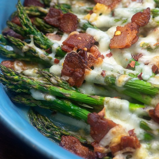 CHEESY BAKED ASPARAGUS