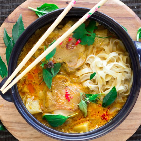 Thai Chicken Noodle Curry