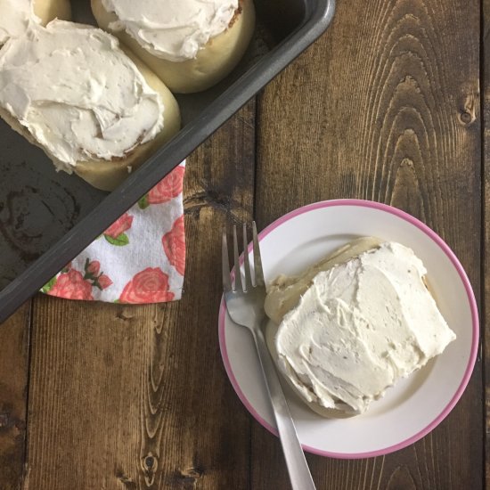 amish-style cinnamon rolls