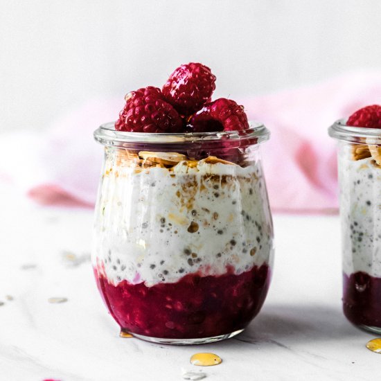 Maple-Raspberry Overnight Oats