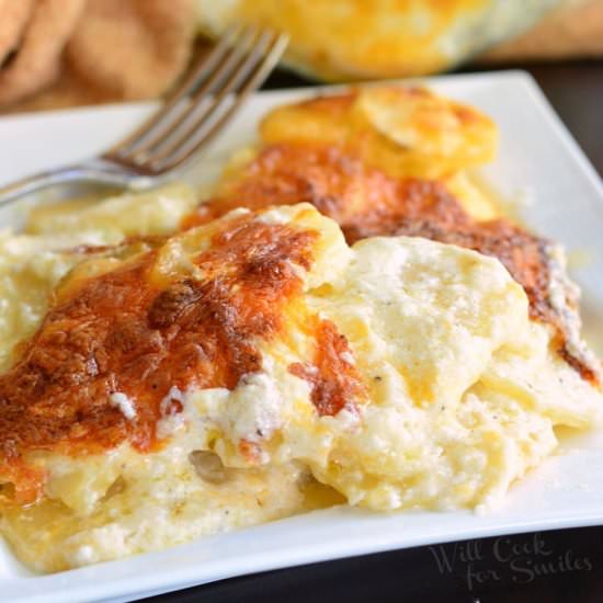 Cheesy Scalloped Potatoes