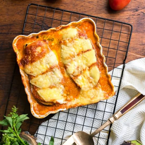 Baked eggplants in tomato sauce