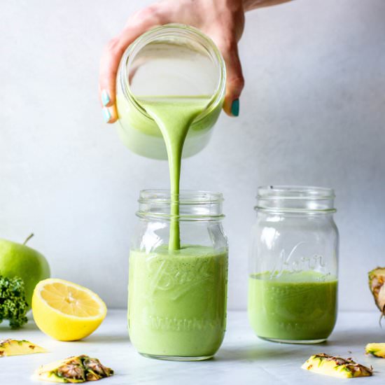 The Best Tropical Green Smoothie