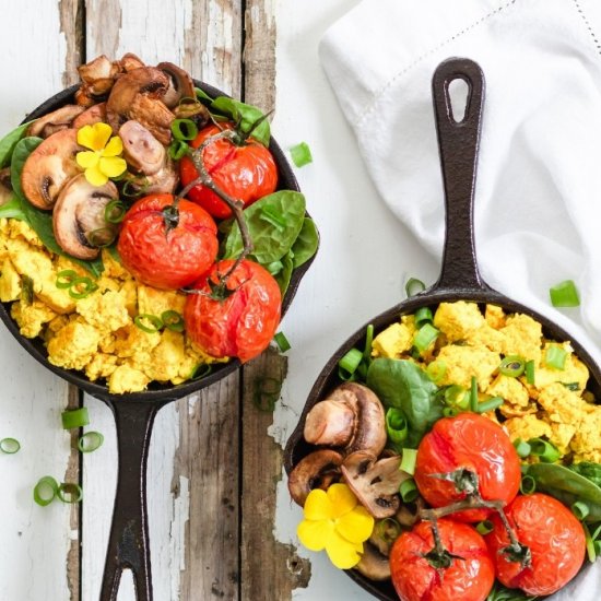 Tofu Scramble w/ Tomato, Mushrooms