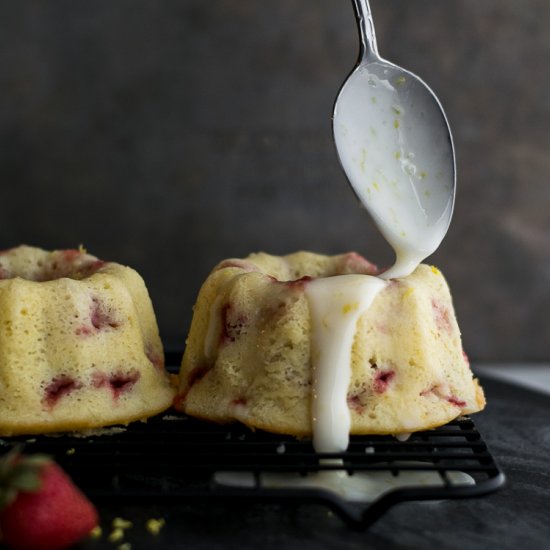 Strawberry Cakes with Lemon Glaze