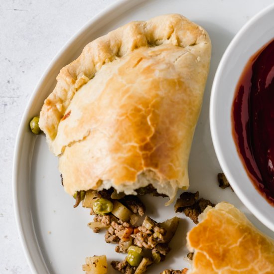 Beef & Vegetable Cornish Pasty