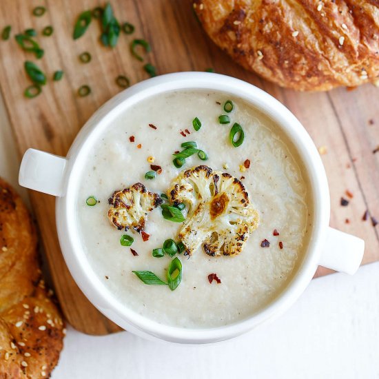 Creamy Roasted Cauliflower Soup