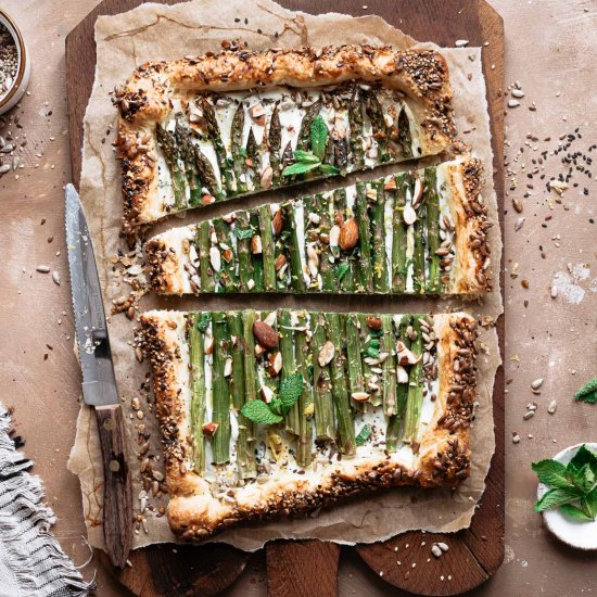 ASPARAGUS TART WITH RICOTTA