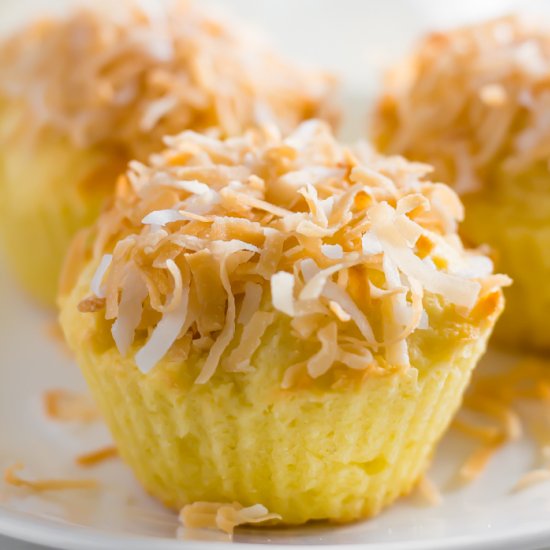 Coconut butter keto cupcakes