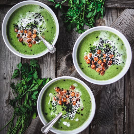 DREAMY GREEN BLENDER SOUP