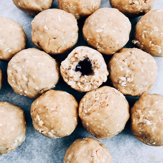 Blueberry Jam Chickpea Energy Bombs