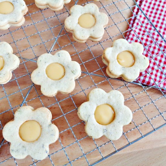 Lavender Cookies With Lemon Curd