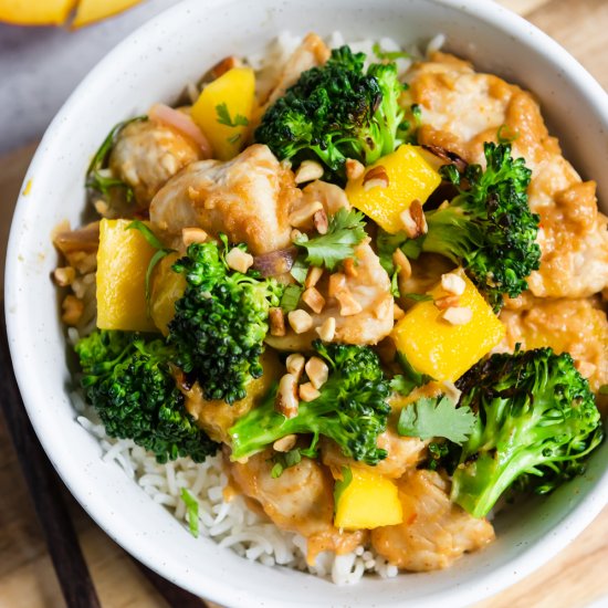 Peanut Mango Chicken Stir Fry