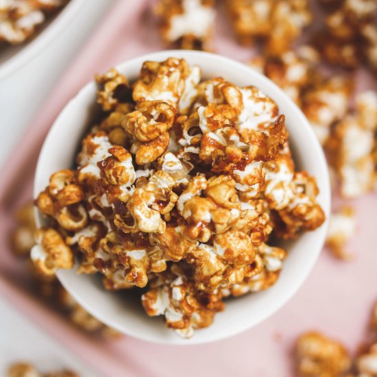 Easy + Healthy Vegan Caramel Corn